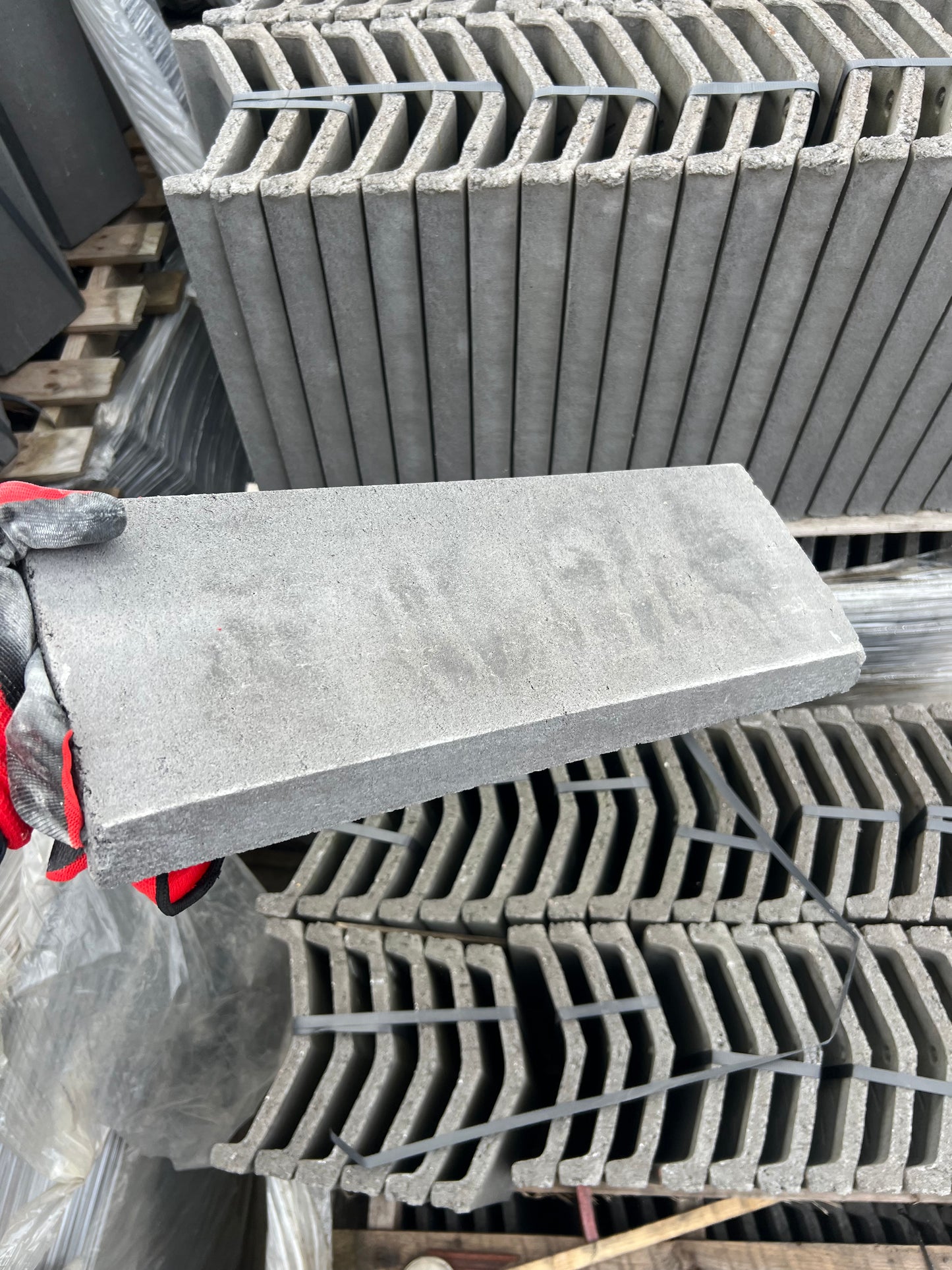 REDLAND UNIVERSAL HIP RIDGE TILE SLATE GREY