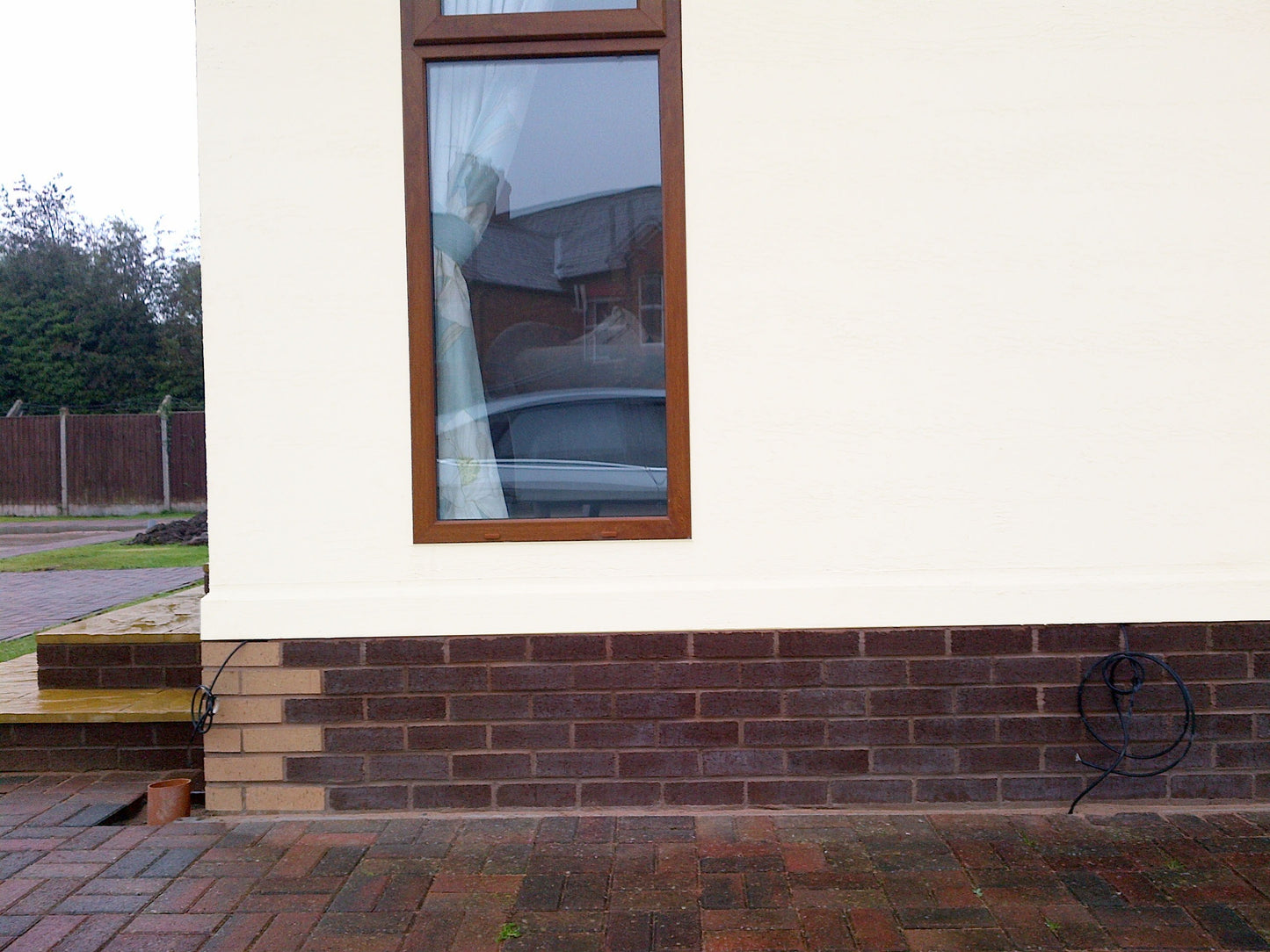 Britmet - Stipple Coat - Wood & Masonry Paint - Brilliant White (5 x 1 Litre)