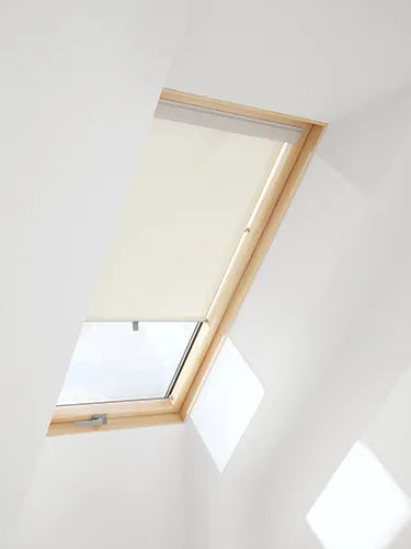 Duratech Multi-Fit Blackout Blind - Fits Velux, Fakro & Duratech Windows